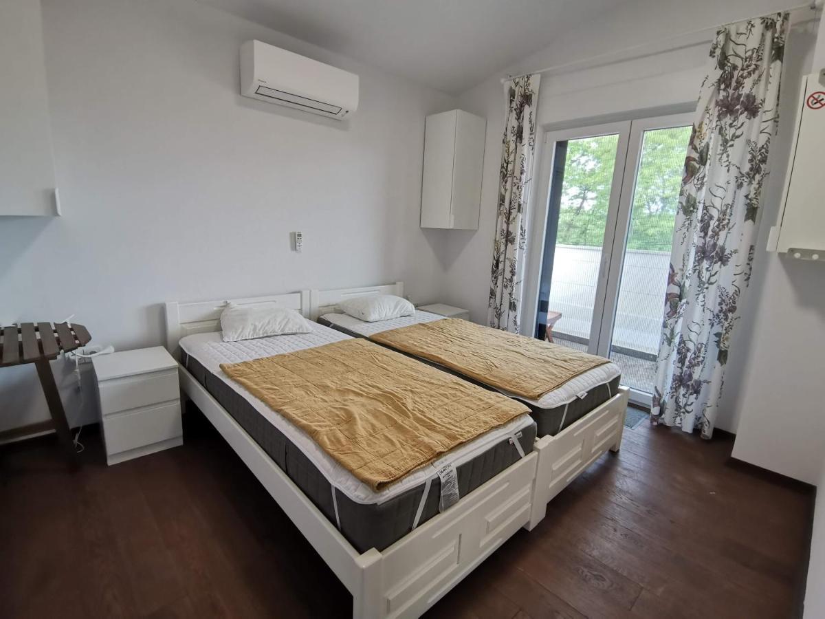 Villa Oliva Umag Buitenkant foto