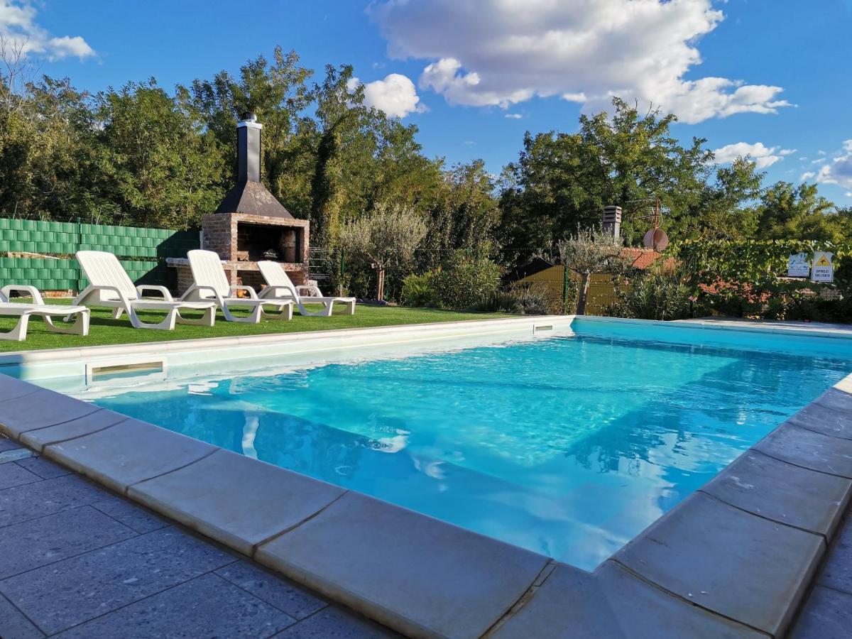 Villa Oliva Umag Buitenkant foto